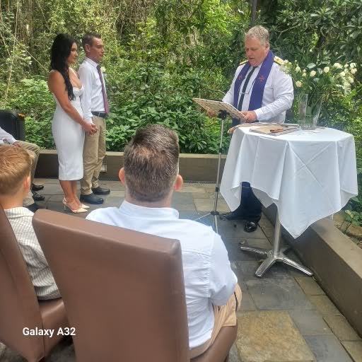 Wedding ceremony by Dr. Gerrit Rademeyer in Mtubatuba